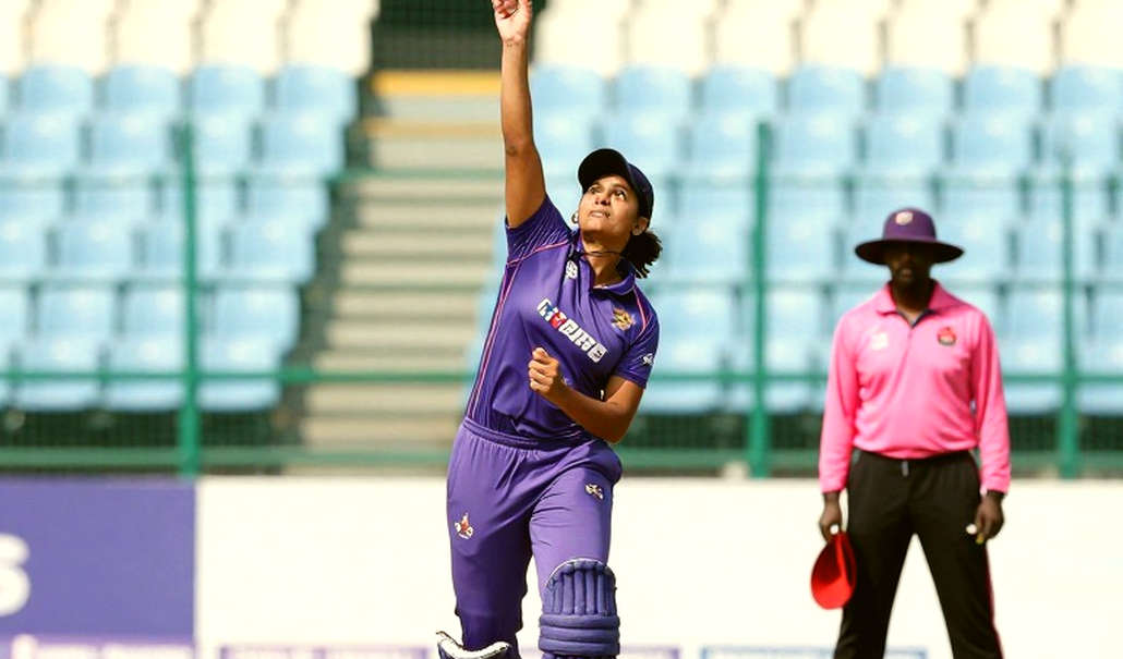 इंग्लैंड U19 की पाकिस्तान टूर टीम: अठारह नाम, चार मैच, और तेज़ गेंदबाज़ों का वह प्रोग्राम जिसकी व्याख्या नहीं की गई