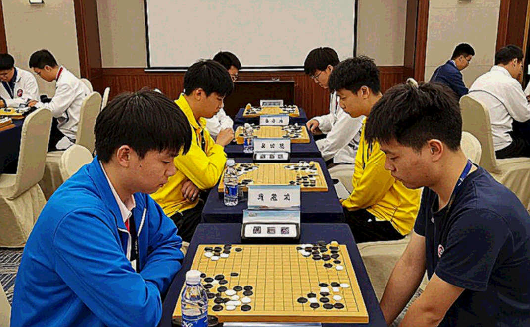 Sixty Minutes of Gambit: The Elephant Defence, a Najdorf Label, and the Open Crack in Chess's Content Market Sixty Minutes of Gambit: The Elephant Defence, a Najdorf Label, and the Open Crack in Chess's Content Market